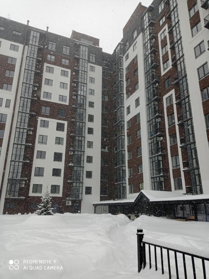 Lux Apartment & Центр,Жк Театральний Rivne Exterior photo